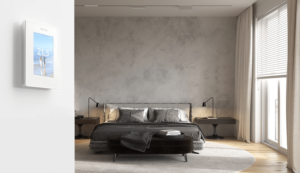 Warmup 6IE Smart Thermostat im Schlafzimmer
