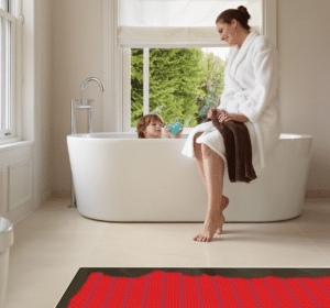 Badezimmer mit elektrischer Fußbodenheizung
